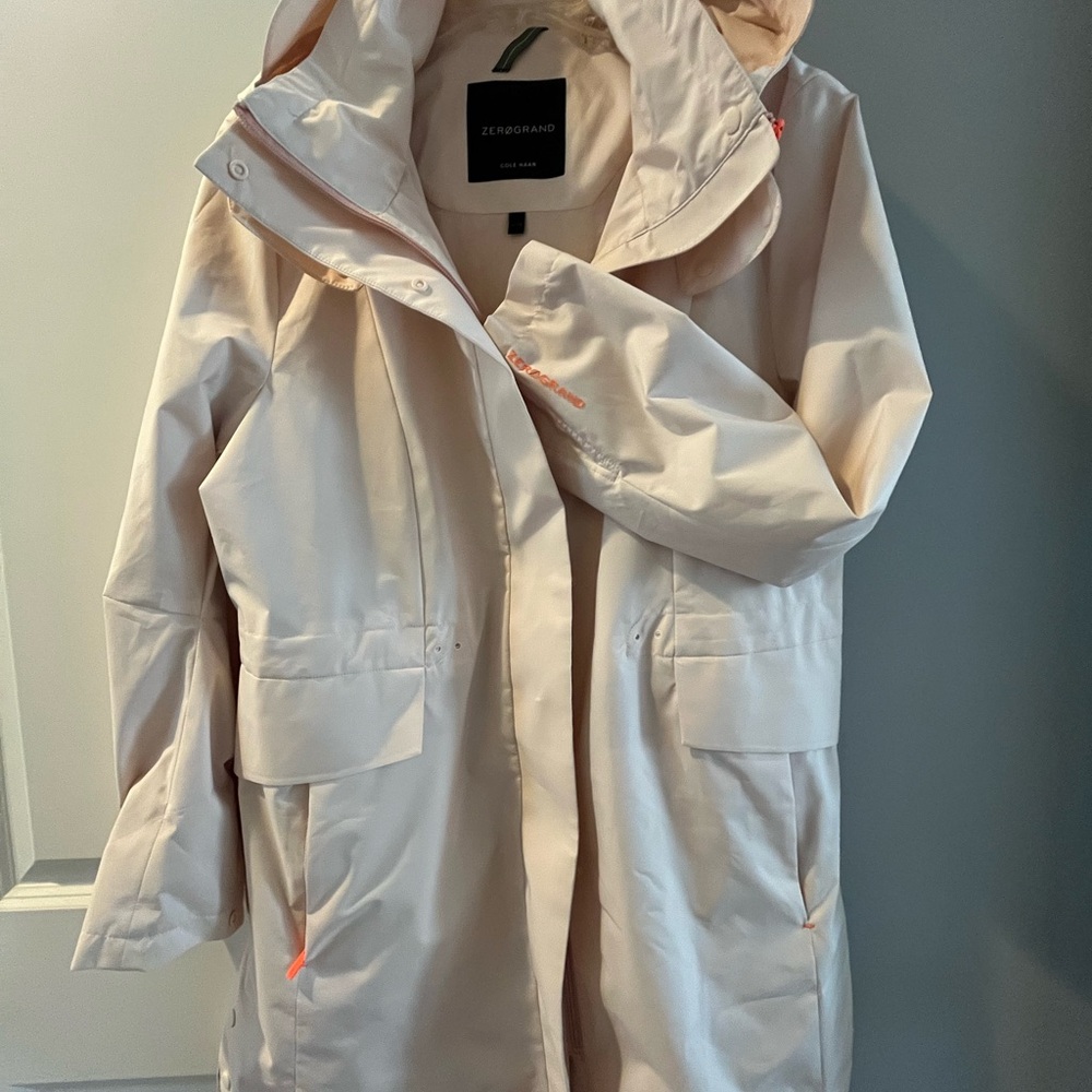XL Cole Haan Cream Hooded Rain Jacket